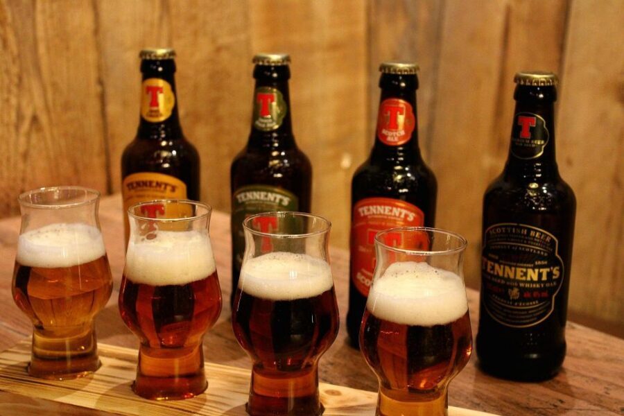 Glasgow: Beer Flight with a Haggis Taster in a Glasgow pub - Price and value: $27 for four beers and a haggis taster