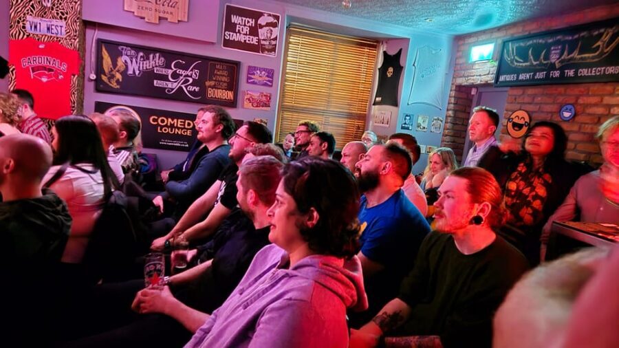 Glasgow: Scottish Comedy in an atmospheric Scottish venue! - Practical tips for a smooth Glasgow comedy evening